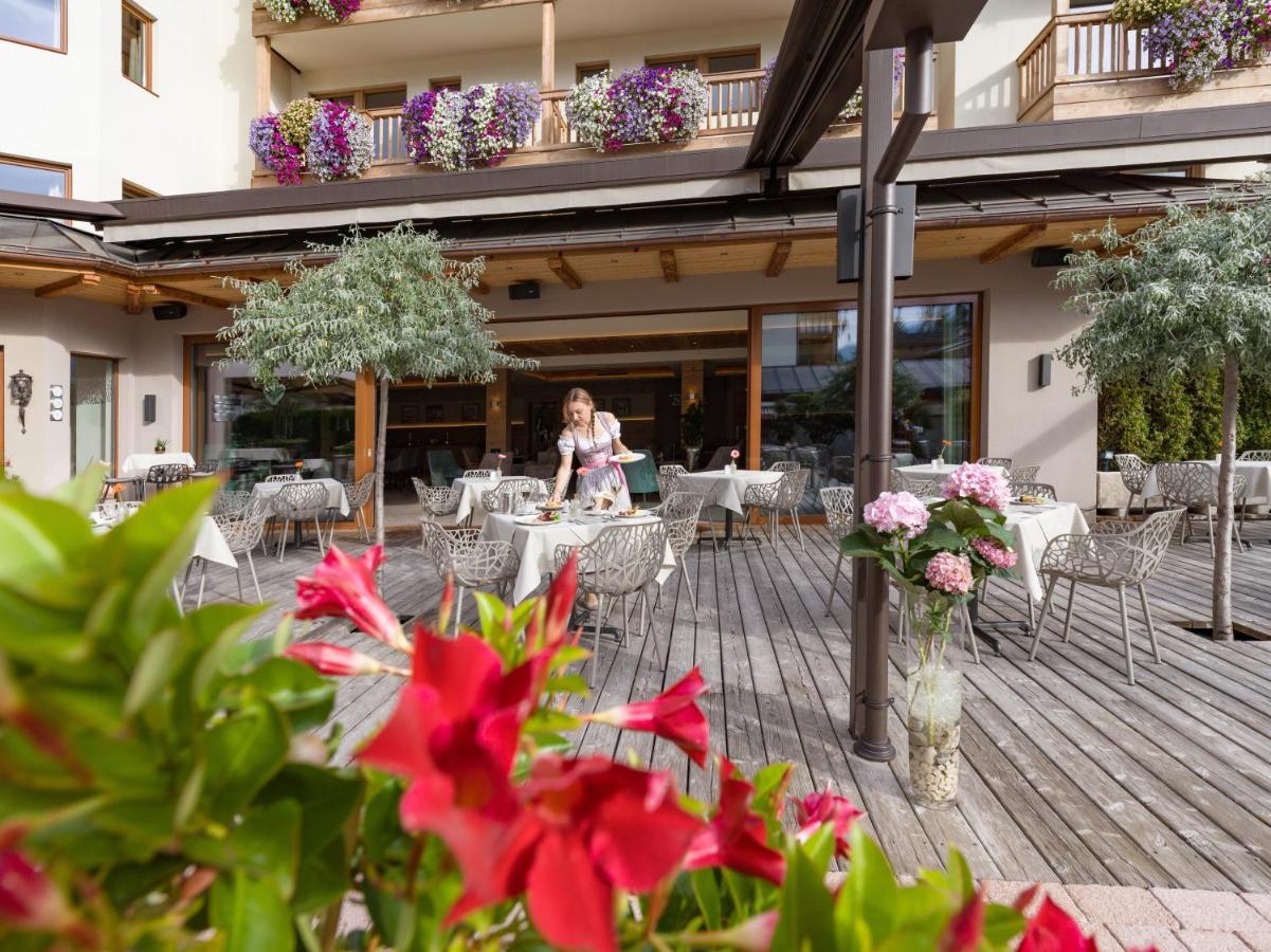Hotel Zentral ****Superior Kirchberg in Tirol Eksteriør bilde