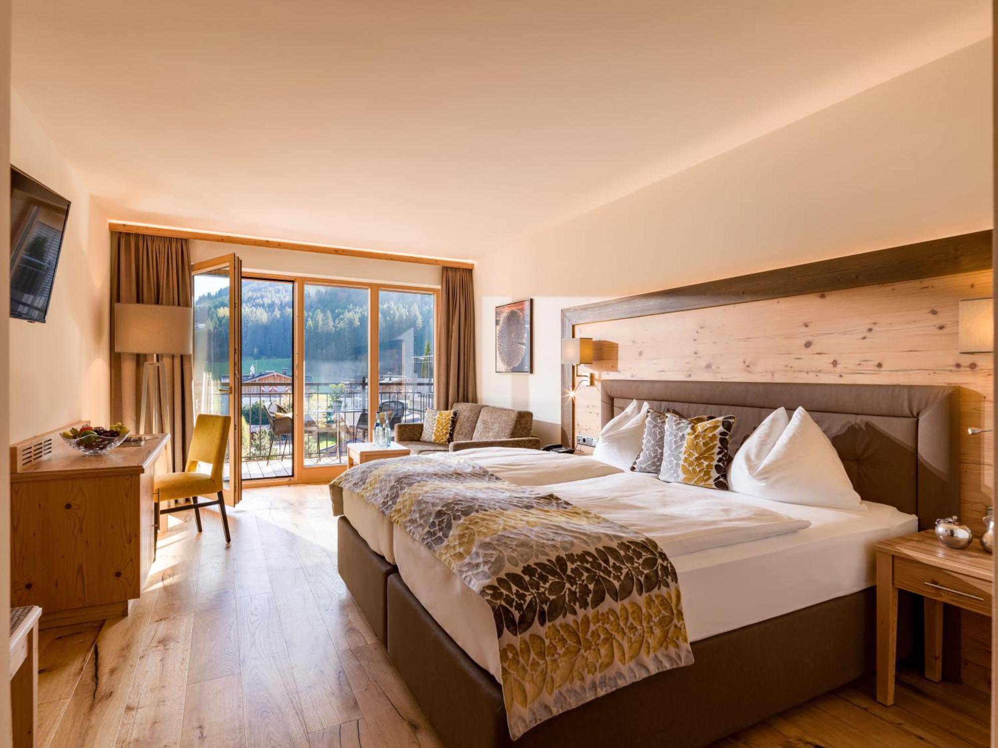 Hotel Zentral ****Superior Kirchberg in Tirol Eksteriør bilde