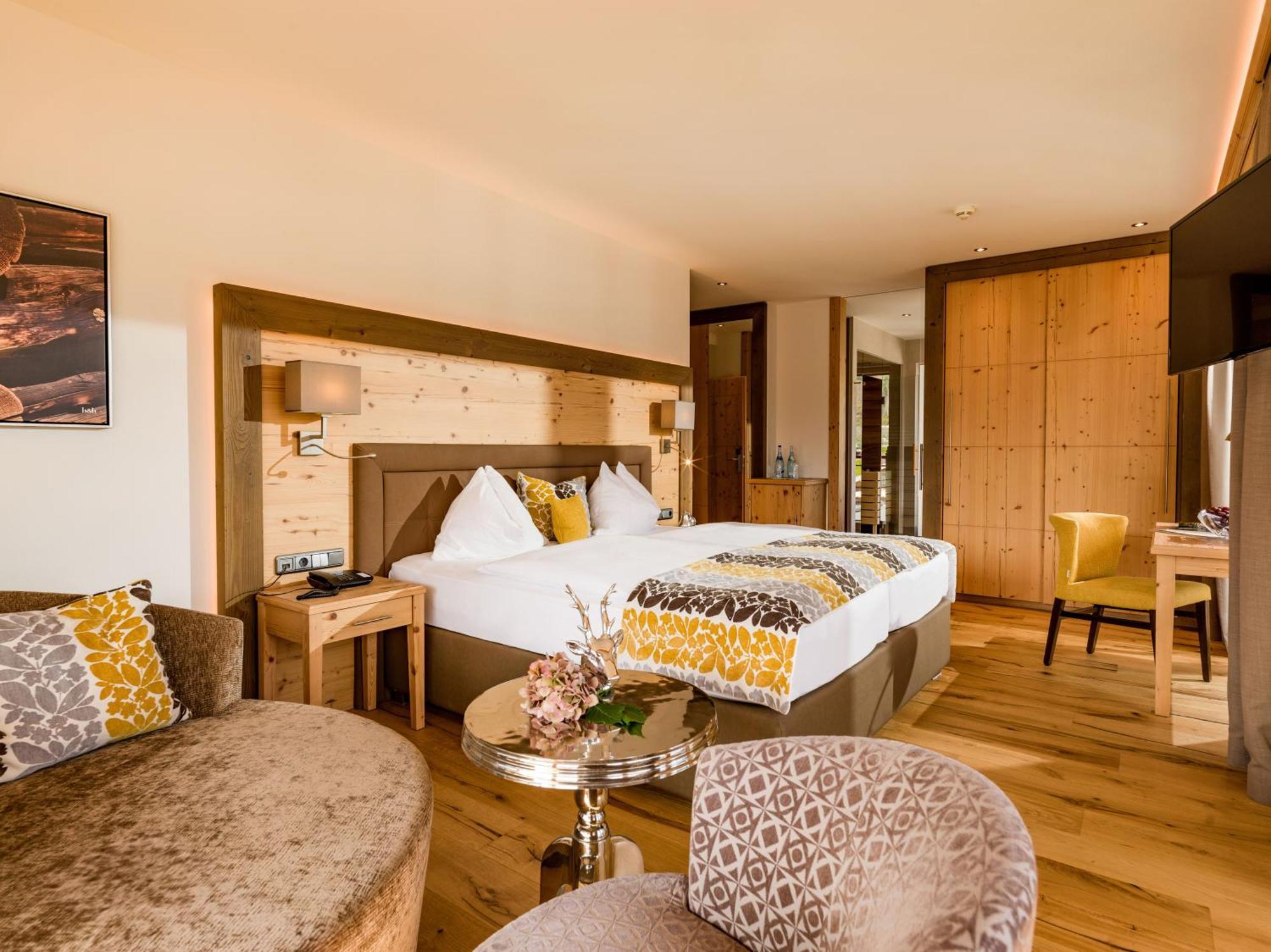 Hotel Zentral ****Superior Kirchberg in Tirol Eksteriør bilde