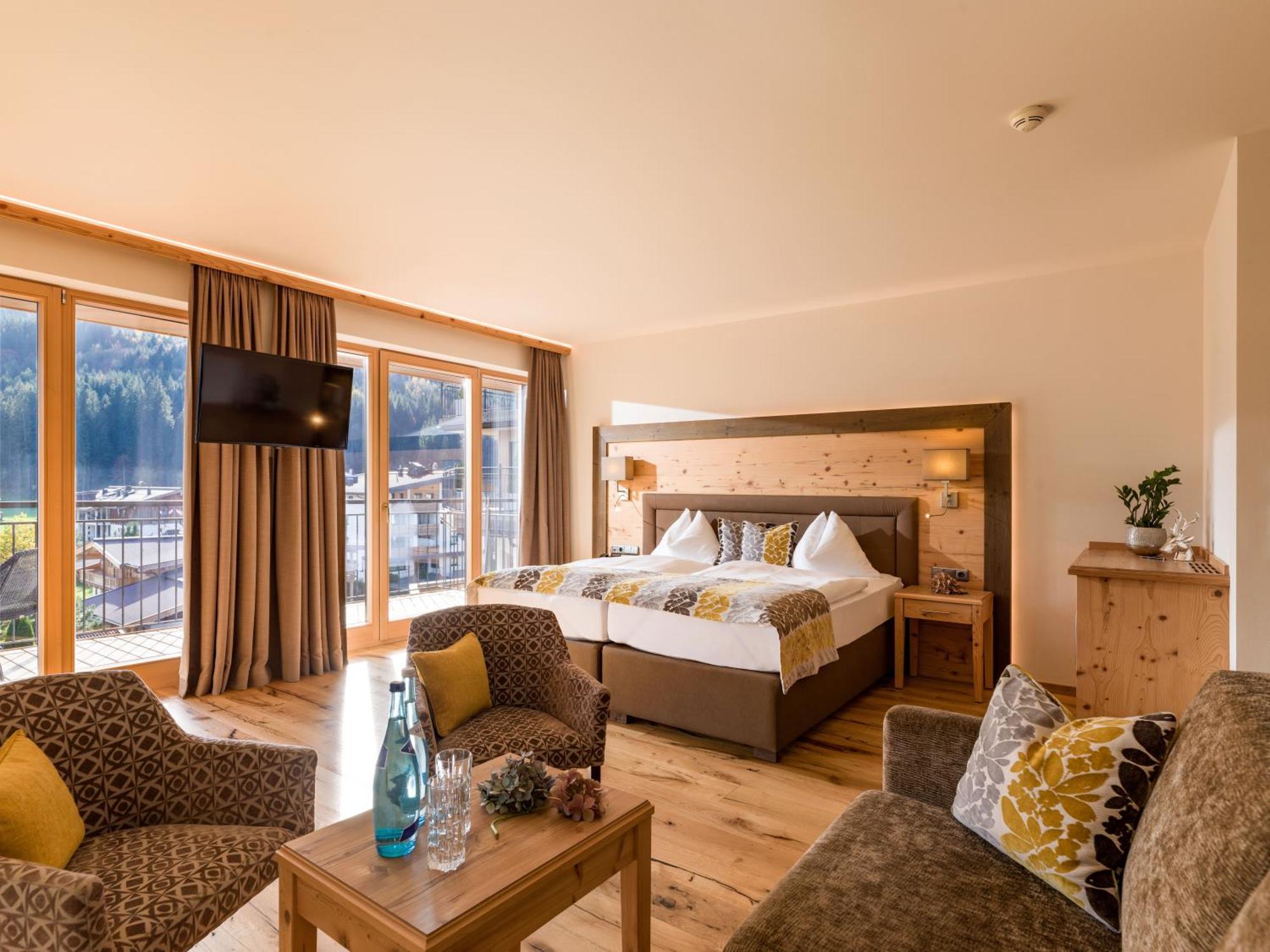 Hotel Zentral ****Superior Kirchberg in Tirol Eksteriør bilde